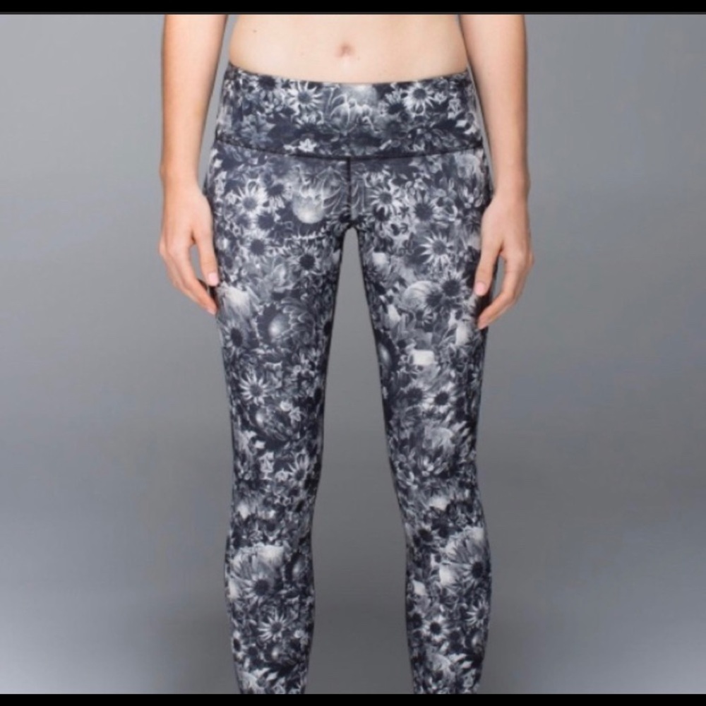 Lululemon crop leggings